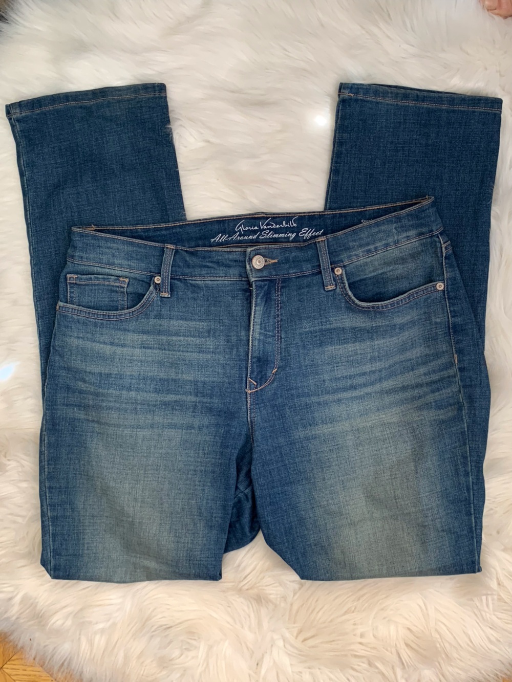 Gloria Vanderbilt Women's Straight Leg Slimming Jeans - Medium Blue Wash